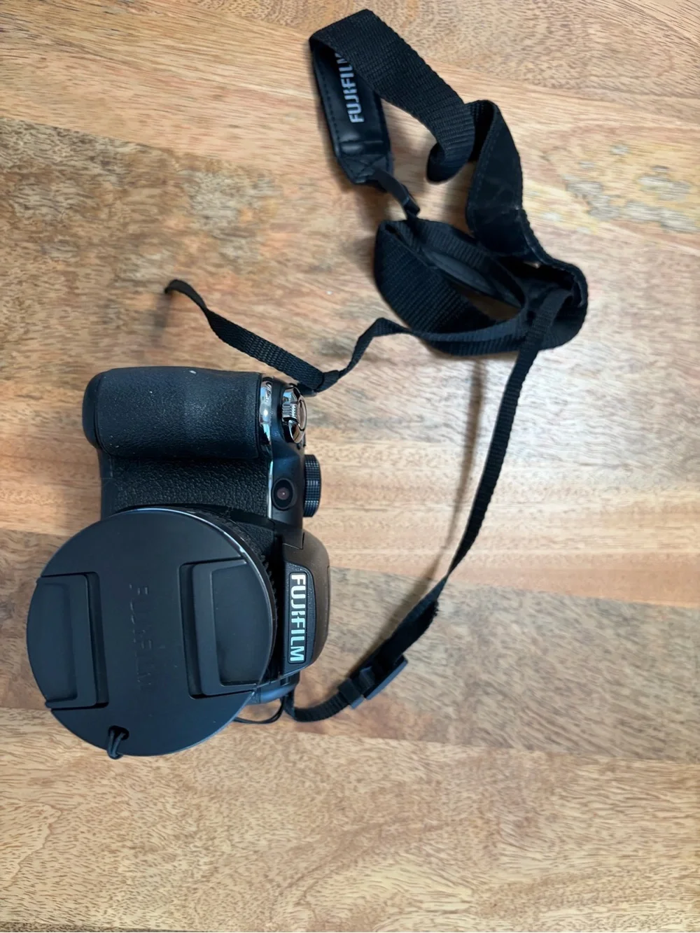 Fujifilm Finepix S Black Digital Camera with Fujinon 24x Zoom Lens